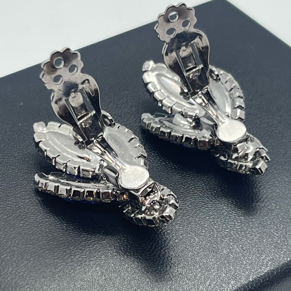 Stunning blue and clear rhinestone sparkly dangle clip on silver tone earrings - Picture 11 of 16